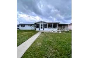 1628 PARADISE LANE, ASTOR, FL 32102 - MLS#MFRV4933998