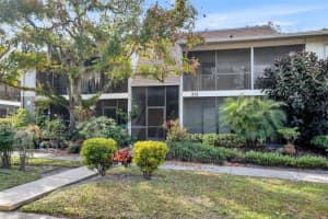 30 SHEOAH BOULEVARD, WINTER SPRINGS, FL 32708 Sold 02/15/24