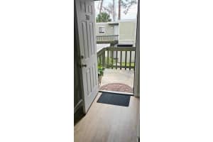 268 SCOTTSDALE SQUARE, WINTER PARK, FL 32792 Sold 05/01/24