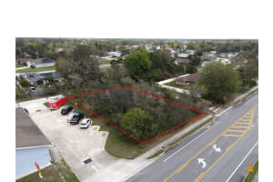700 FORT SMITH BOULEVARD, DELTONA, FL 32738 Sold 03/31/25