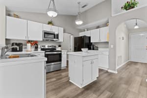 3243 BRETTON WOODS TERRACE, DELTONA, FL 32725 Sold 05/17/24
