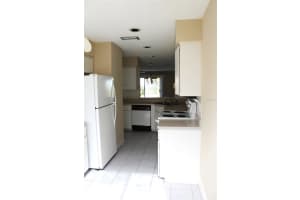 102 FLORIDA SHORES BOULEVARD, DAYTONA BEACH, FL 32118 Sold 11/05/24