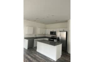 2080 5TH AVENUE, DELAND, FL 32724 Sold 12/31/24