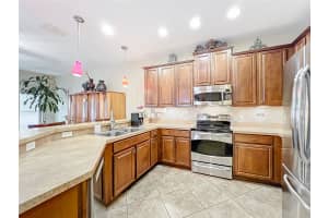 200 ANGEL TRUMPET WAY, OVIEDO, FL 32765 Sold 06/14/24