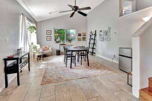 13 UNIVERSITY CIRCLE, DELAND, FL 32724 Sold 01/31/25
