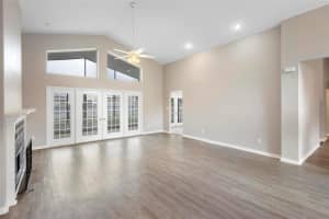 2084 TOURNAMENT DRIVE, APOPKA, FL 32712 Sold 10/28/24