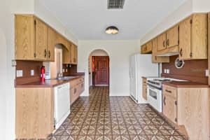 670 IRIS DRIVE, ORANGE CITY, FL 32763 Sold 11/19/24