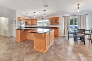 2181 EAU CLAIRE AVENUE, DELAND, FL 32724 Sold 11/07/24