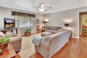 10 HIBISCUS DRIVE, DEBARY, FL 32713 Sold 09/27/24