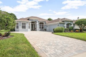 401 HINSDALE DRIVE, DEBARY, FL 32713 Sold 10/04/24