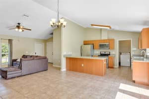 1025 8TH AVENUE, DELAND, FL 32724 Sold 02/06/25