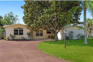 1325 KILLIAN STREET, DAYTONA BEACH, FL 32114 Sold 03/31/25