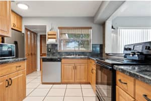 1325 KILLIAN STREET, DAYTONA BEACH, FL 32114 Sold 03/31/25