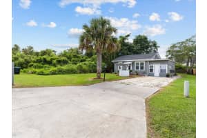 2300 CALLOWAY DRIVE, ORLANDO, FL 32810 Sold 07/30/25