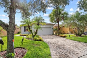 688 GRAND CANAL DRIVE, POINCIANA, FL 34759 Sold 11/12/24