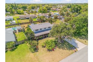 909 PINEAPPLE ROAD, SOUTH DAYTONA, FL 32119 Sold 04/30/25