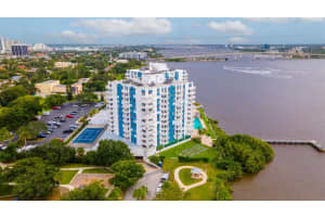 925 HALIFAX AVENUE, DAYTONA BEACH, FL 32118 Sold 06/04/25