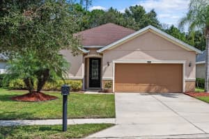 537 Champion Ridge Dr, DAYTONA BEACH