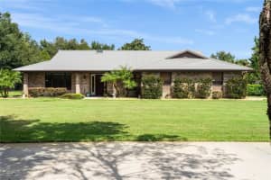 1009 COLLINS AVENUE, ORANGE CITY, FL 32763 Sold 11/21/24