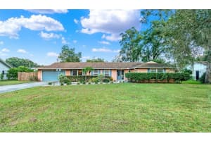 827 BOSTON AVENUE, DELAND, FL 32724 Sold 11/21/24