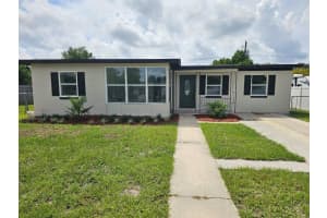 869 ROBERTS BOULEVARD, DELTONA, FL 32725 Sold 04/18/25