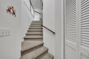 5357 WHITE CLIFF LANE, ORLANDO, FL 32812 Sold 12/06/24