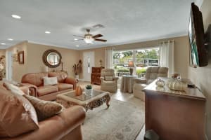 1005 UNIVERSITY AVENUE, DELAND, FL 32724 Sold 12/31/24