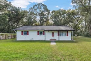 2 POINSETTIA DRIVE, DELAND, FL 32724 Sold 02/21/25