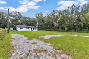 2 POINSETTIA DRIVE, DELAND, FL 32724 Sold 02/21/25