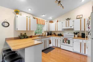 880 CRITTENDEN AVENUE, ORANGE CITY, FL 32763 Sold 05/29/25