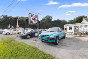 2490 WOODLAND BOULEVARD, DELAND, FL 32720 - MLS#MFRV4939383