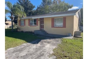 126 KENSINGTON AVENUE, DELAND, FL 32724 Sold 04/09/25