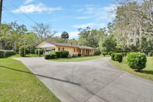 1563 GLENWOOD ROAD, DELAND, FL 32720 Sold 01/13/25