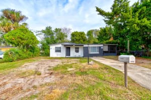 1370 WRIGHT STREET, DAYTONA BEACH, FL 32117 Sold 02/13/25