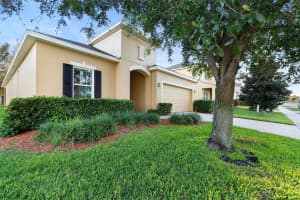 MLS# MFRV4939588, Grand Island, Florida 32735