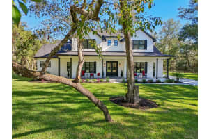 1913 HILLCREST OAK DRIVE, DELAND, FL 32720 Sold 01/14/25