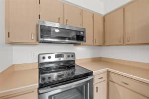 503 PHOENIX AVENUE, DAYTONA BEACH, FL 32118 Sold 07/11/25