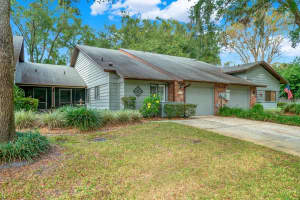 941 VILLAGE GREEN ROAD, DELAND, FL 32720 Sold 01/13/25