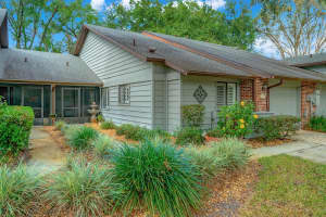 941 VILLAGE GREEN ROAD, DELAND, FL 32720 Sold 01/13/25