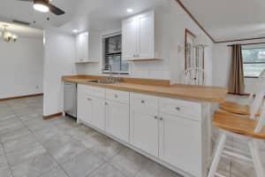 955 9TH STREET, DELTONA, FL 32725 Sold 01/28/25