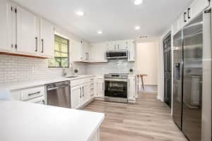 725 ROBERTS AVENUE, DELAND, FL 32724 Sold 05/27/25
