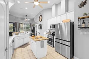 11 DIAL AVENUE, DEBARY, FL 32713 Sold 02/14/25