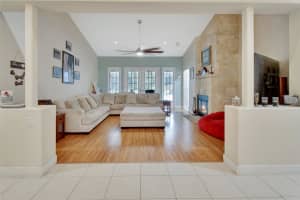 955 RIDGEWOOD AVENUE, DELAND, FL 32720 Sold 06/27/25