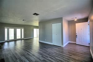 1199 DELTONA BOULEVARD, DELTONA, FL 32725 Sold 02/14/25