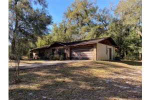 1525 S Hayden Rd, DELAND