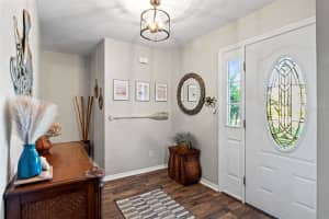 255 17TH AVENUE, VERO BEACH, FL 32962 Sold 04/15/25