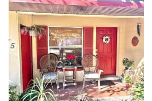 575 LANTERN LANE, ORANGE CITY, FL 32763 Sold 04/25/25