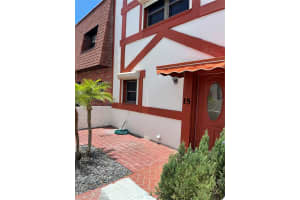 625 HALIFAX AVENUE, DAYTONA BEACH, FL 32118 - MLS#MFRV4940918