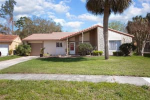 10477 MONTPELIER CIRCLE, ORLANDO, FL 32821 Sold 05/09/25