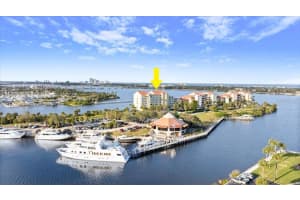 525 MARINA POINT DRIVE, DAYTONA BEACH, FL 32114 Sold 04/04/25